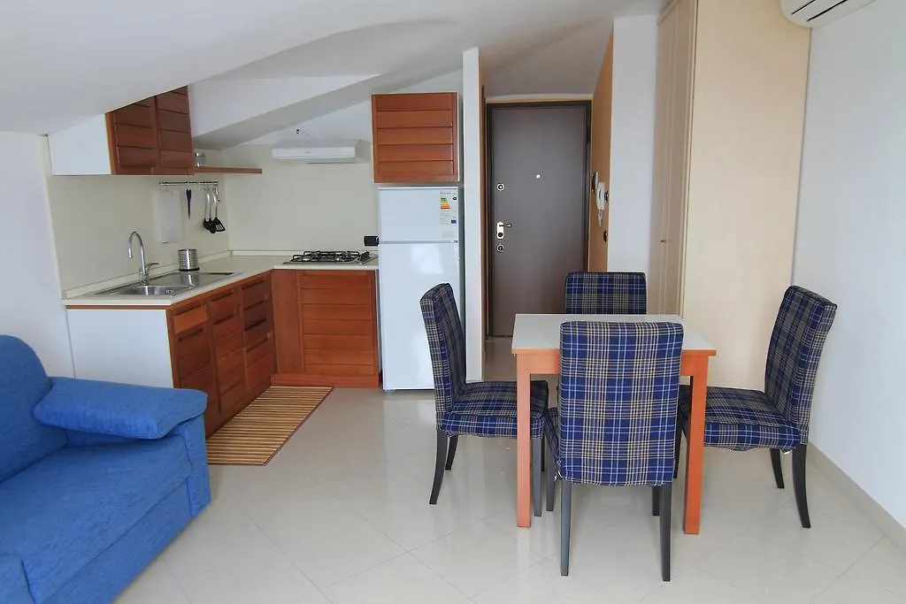 Residenza Marina Riva Ligure 0*,